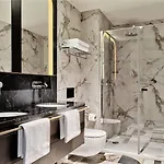 The Crown - Handwritten Collection Otel *