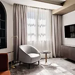 The Crown - Handwritten Collection *