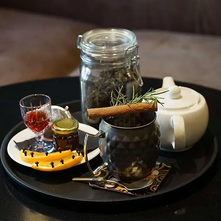 The Crown - Handwritten Collection Hotel