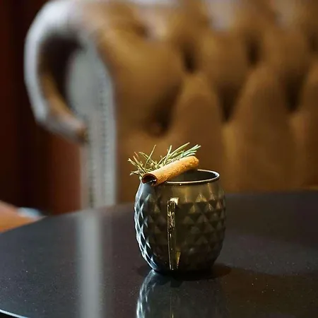 The Crown - Handwritten Collection *