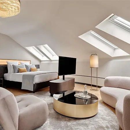 The Crown - Handwritten Collection Отель