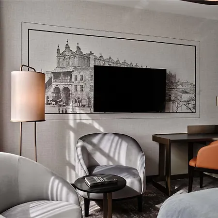 The Crown - Handwritten Collection Hotel