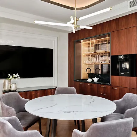 The Crown - Handwritten Collection