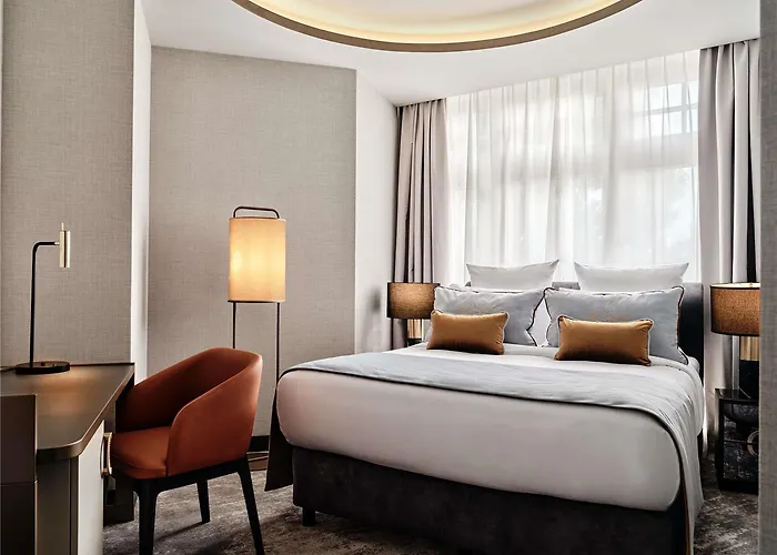 The Crown - Handwritten Collection * Krakov