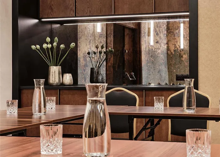 The Crown - Handwritten Collection *