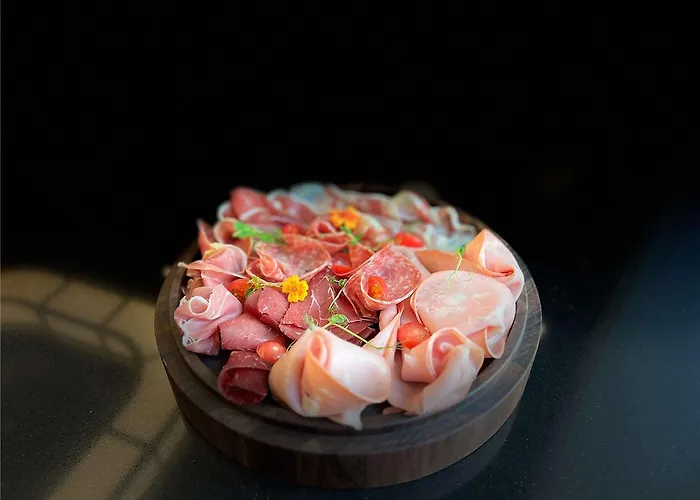 Hotel The Crown - Handwritten Collection