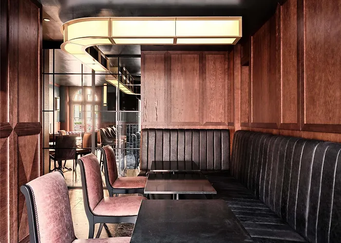 The Crown - Handwritten Collection Hotel *