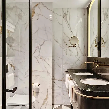 The Crown - Handwritten Collection Hotel