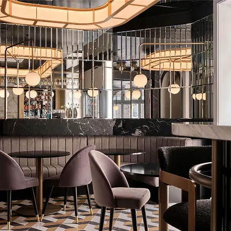 The Crown - Handwritten Collection Hotel *