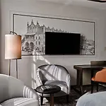The Crown - Handwritten Collection Hotel